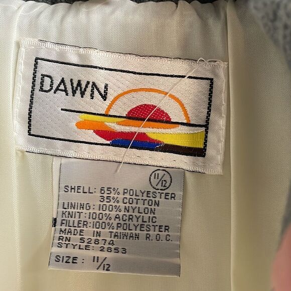 Dawn Puffer Jacket Vintage 90’s, Size 11/12, Gray and White , Winter Coat - Picture 12 of 12